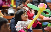 Chung tay giúp đỡ trẻ em mắc bệnh hiếm Chung tay giúp đỡ trẻ em mắc bệnh hiếm