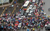 "Người Việt chắc bận rộn lắm nhỉ?" - Câu hỏi của chàng Tây khiến người bạn Việt bối rối "Người Việt chắc bận rộn lắm nhỉ?" - Câu hỏi của chàng Tây khiến người bạn Việt bối rối
