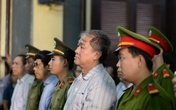 Phạm Công Danh dùng “chiêu trò” trước vành móng ngựa? Phạm Công Danh dùng “chiêu trò” trước vành móng ngựa?