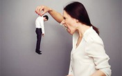 Đàn bà hiền lành cũng có thể... cuồng ghen Đàn bà hiền lành cũng có thể... cuồng ghen