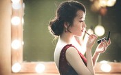 Chồng thản nhiên cổ vũ để đối tác sàm sỡ vợ Chồng thản nhiên cổ vũ để đối tác sàm sỡ vợ