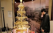 Cây thông Noel bằng vàng ròng giá 40 tỷ Cây thông Noel bằng vàng ròng giá 40 tỷ
