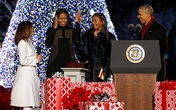 Nhà Obama mừng Giáng sinh lần cuối ở Nhà Trắng Nhà Obama mừng Giáng sinh lần cuối ở Nhà Trắng