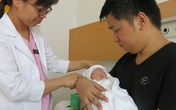Phẫu thuật cứu sống bé gái sơ sinh nội tạng nằm ngoài ổ bụng Phẫu thuật cứu sống bé gái sơ sinh nội tạng nằm ngoài ổ bụng