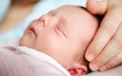 Vì sao trẻ ngủ hay giật mình? Vì sao trẻ ngủ hay giật mình?