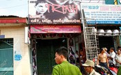 Người đàn ông chết trong tư thế treo cổ tại tiệm cắt tóc Người đàn ông chết trong tư thế treo cổ tại tiệm cắt tóc