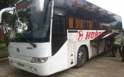 Xe khách Hoàng Long chở nhiều hàng "lậu" Xe khách Hoàng Long chở nhiều hàng "lậu"