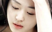 Nước mắt của người phụ nữ gửi con cho mẹ đẻ để theo chồng Nước mắt của người phụ nữ gửi con cho mẹ đẻ để theo chồng
