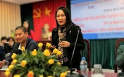 Nhà báo Tạ Bích Loan làm Trưởng bộ môn của ĐH Khoa học Xã hội và Nhân văn Nhà báo Tạ Bích Loan làm Trưởng bộ môn của ĐH Khoa học Xã hội và Nhân văn
