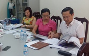 Hà Nội: Bị cắt việc, hàng trăm lao động mòn mỏi chờ giải quyết chế độ Hà Nội: Bị cắt việc, hàng trăm lao động mòn mỏi chờ giải quyết chế độ