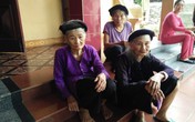 Dân bức xúc vì quà hỗ trợ lũ lụt trao không đúng đối tượng Dân bức xúc vì quà hỗ trợ lũ lụt trao không đúng đối tượng