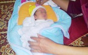 Người phụ nữ đơn thân nhặt được cháu bé 4 ngày tuổi bên bể nước Người phụ nữ đơn thân nhặt được cháu bé 4 ngày tuổi bên bể nước
