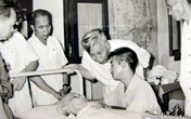 Những giây phút cuối của Chủ tịch Hồ Chí Minh Những giây phút cuối của Chủ tịch Hồ Chí Minh