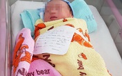 Sản phụ bước xuống đường sinh con tại chốt đèn đỏ Sản phụ bước xuống đường sinh con tại chốt đèn đỏ