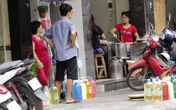 Nước tẩy rửa “siêu rẻ” ngập thị trường Nước tẩy rửa “siêu rẻ” ngập thị trường