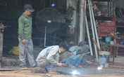 Sau vụ cháy làm 8 người chết, lửa hàn xì vẫn đỏ nhiều khu phố chật của Hà Nội Sau vụ cháy làm 8 người chết, lửa hàn xì vẫn đỏ nhiều khu phố chật của Hà Nội