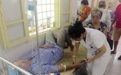 Bùng phát sốt xuất huyết, nhiều bác sĩ ốm vẫn trực Bùng phát sốt xuất huyết, nhiều bác sĩ ốm vẫn trực