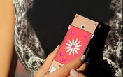 Di động hạng sang sản xuất giới hạn dành cho phái đẹp giá 85 triệu đồng Di động hạng sang sản xuất giới hạn dành cho phái đẹp giá 85 triệu đồng