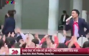Thầy giáo hát rap dạy học sinh về an toàn giao thông Thầy giáo hát rap dạy học sinh về an toàn giao thông