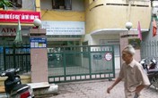 Đình chỉ nhân viên điện lực phanh áo ngực, dọa đánh khách Đình chỉ nhân viên điện lực phanh áo ngực, dọa đánh khách