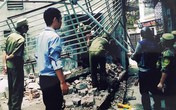 Hà Nội: Người dân tố cáo cán bộ phường Khương Thượng đập phá tường nhà gia đình liệt sĩ Hà Nội: Người dân tố cáo cán bộ phường Khương Thượng đập phá tường nhà gia đình liệt sĩ