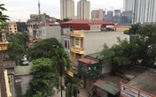 Hà Nội: Hàng trăm hộ dân kêu cứu vì bị dự án quy hoạch "giam lỏng" Hà Nội: Hàng trăm hộ dân kêu cứu vì bị dự án quy hoạch "giam lỏng"
