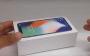 Mở hộp iPhone X đầu tiên trên thế giới Mở hộp iPhone X đầu tiên trên thế giới