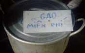 Phòng trọ 15.000 đồng có điều hòa, wifi của ông Hiệp "khùng" có thêm gạo miễn phí Phòng trọ 15.000 đồng có điều hòa, wifi của ông Hiệp "khùng" có thêm gạo miễn phí