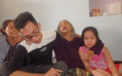 Hai cán bộ biên phòng mất tích khi hỗ trợ dân phòng chống lũ: Mẹ già khóc ngất, mong ngóng con quay về Hai cán bộ biên phòng mất tích khi hỗ trợ dân phòng chống lũ: Mẹ già khóc ngất, mong ngóng con quay về