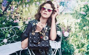 Chiếc kính 11 triệu đồng gây sốt của Dior được kỳ công tạo nên như thế nào Chiếc kính 11 triệu đồng gây sốt của Dior được kỳ công tạo nên như thế nào