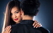 Tại sao đàn ông thích khoe vợ hấp dẫn Tại sao đàn ông thích khoe vợ hấp dẫn