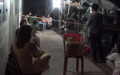 Con gái đi chơi về, tá hỏa phát hiện mẹ chết trong tư thế treo cổ Con gái đi chơi về, tá hỏa phát hiện mẹ chết trong tư thế treo cổ