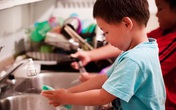 Mẹo dạy con kiếm tiền ngay từ bé mà không làm hỏng con Mẹo dạy con kiếm tiền ngay từ bé mà không làm hỏng con