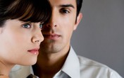 Đau xót khi chồng luôn nhớ về người cũ Đau xót khi chồng luôn nhớ về người cũ