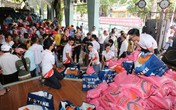 Việt Hưng Phát cùng Áo dài ABC trao 1400 phần quà cho người dân khó khăn các tỉnh miền Tây Việt Hưng Phát cùng Áo dài ABC trao 1400 phần quà cho người dân khó khăn các tỉnh miền Tây