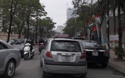 “Vênh” niên hạn, taxi “lách” đủ cách “Vênh” niên hạn, taxi “lách” đủ cách