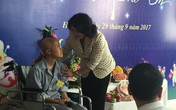Cảm động ở nơi những em bé trọc trơ mái đầu "ngóng" Trung Thu Cảm động ở nơi những em bé trọc trơ mái đầu "ngóng" Trung Thu