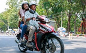 Thâm cung bí sử (112-3): Ông xe ôm nhiệt tình Thâm cung bí sử (112-3): Ông xe ôm nhiệt tình