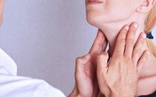 Khó nuốt, khàn giọng… cũng có thể là bị ung thư Khó nuốt, khàn giọng… cũng có thể là bị ung thư