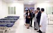 Trường ĐH Y tế Công cộng được trao tặng trang thiết bị phục hồi chức năng Trường ĐH Y tế Công cộng được trao tặng trang thiết bị phục hồi chức năng