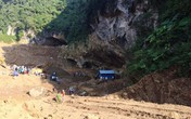 Huy động hàng trăm người tìm kiếm 2 phu vàng bị mắc kẹt trong hang Huy động hàng trăm người tìm kiếm 2 phu vàng bị mắc kẹt trong hang