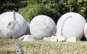 Chưa có phương án quyết định "số phận" của 40 quả "bóng xích" Chưa có phương án quyết định "số phận" của 40 quả "bóng xích"
