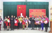 Hương Khê, Hà Tĩnh: Biểu dương gia đình tiêu biểu sinh 2 con một bề là gái Hương Khê, Hà Tĩnh: Biểu dương gia đình tiêu biểu sinh 2 con một bề là gái