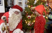 Gọi cảnh sát 'xử' ông già Noel vì quà Giáng sinh không như ý Gọi cảnh sát 'xử' ông già Noel vì quà Giáng sinh không như ý