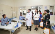 Tiếp thêm nguồn vui sống cho bệnh nhân ung thư Tiếp thêm nguồn vui sống cho bệnh nhân ung thư