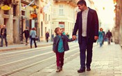 Câu hỏi quan trọng nhất bố mẹ nên hỏi khi con bắt đầu tò mò về sex Câu hỏi quan trọng nhất bố mẹ nên hỏi khi con bắt đầu tò mò về sex