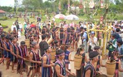 Người hát sử thi hiếm hoi của làng Jút Người hát sử thi hiếm hoi của làng Jút