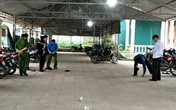 Vụ chồng sát hại vợ tại bệnh viện ở Hà Tĩnh: Xót xa cảnh con nhỏ bơ vơ Vụ chồng sát hại vợ tại bệnh viện ở Hà Tĩnh: Xót xa cảnh con nhỏ bơ vơ