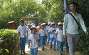 Hàng ngàn du khách về thăm quê Bác Hàng ngàn du khách về thăm quê Bác