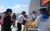 Xúc động lễ tưởng niệm các chiến sĩ bảo vệ Gạc Ma Xúc động lễ tưởng niệm các chiến sĩ bảo vệ Gạc Ma